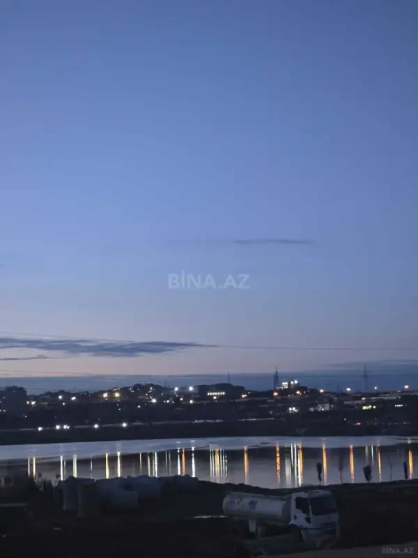 Satılır 3 otaqlı mənzil 143 m²