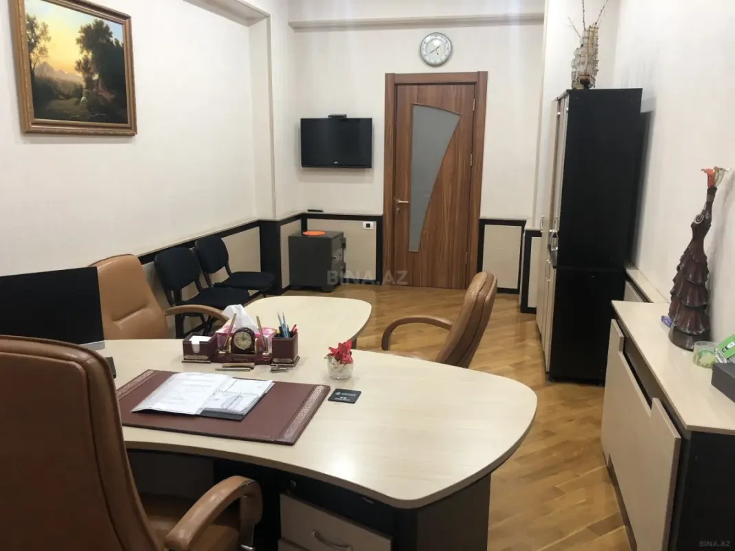 Kirayə verilir 2 otaqlı ofis 50 m²
