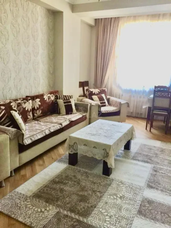 Kirayə verilir 2 otaqlı mənzil 64 m²