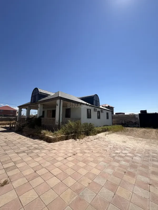 Satılır 4 otaqlı həyət evi 270 m²