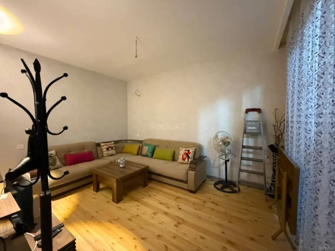 Satılır 2 otaqlı həyət evi 60 m²