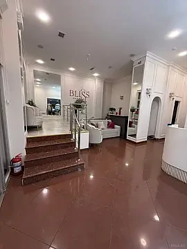 Kirayə verilir obyekt 240 m² — Bakı 240.00 m²