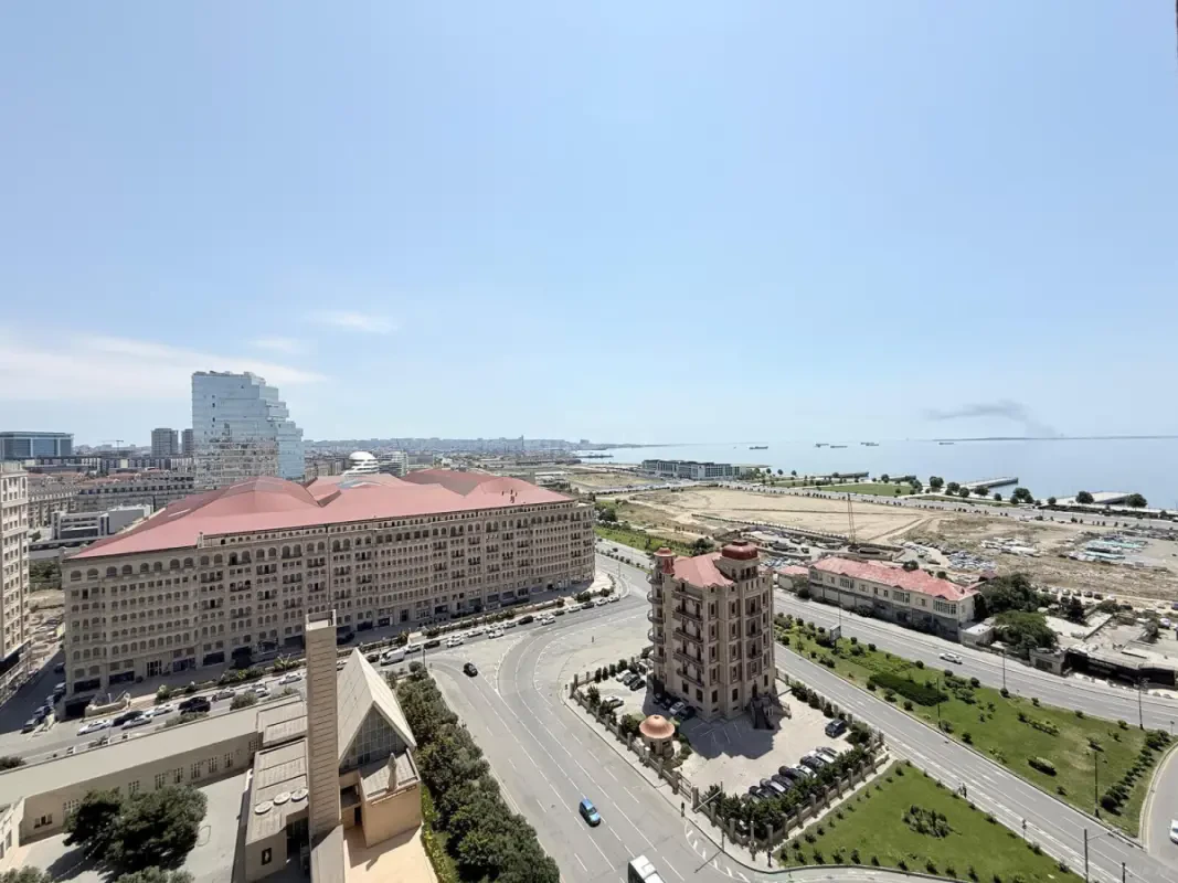 Satılır 2 otaqlı mənzil 78 m²