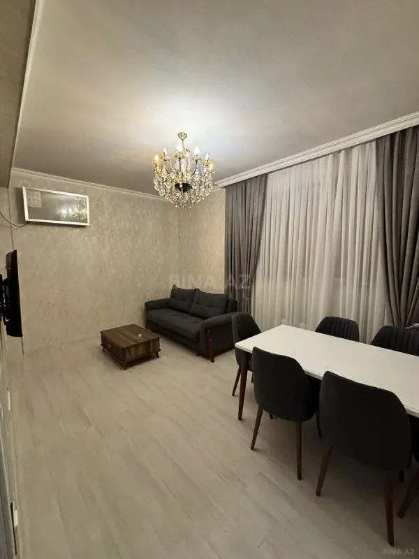 Kirayə verilir 2 otaqlı mənzil 65 m²