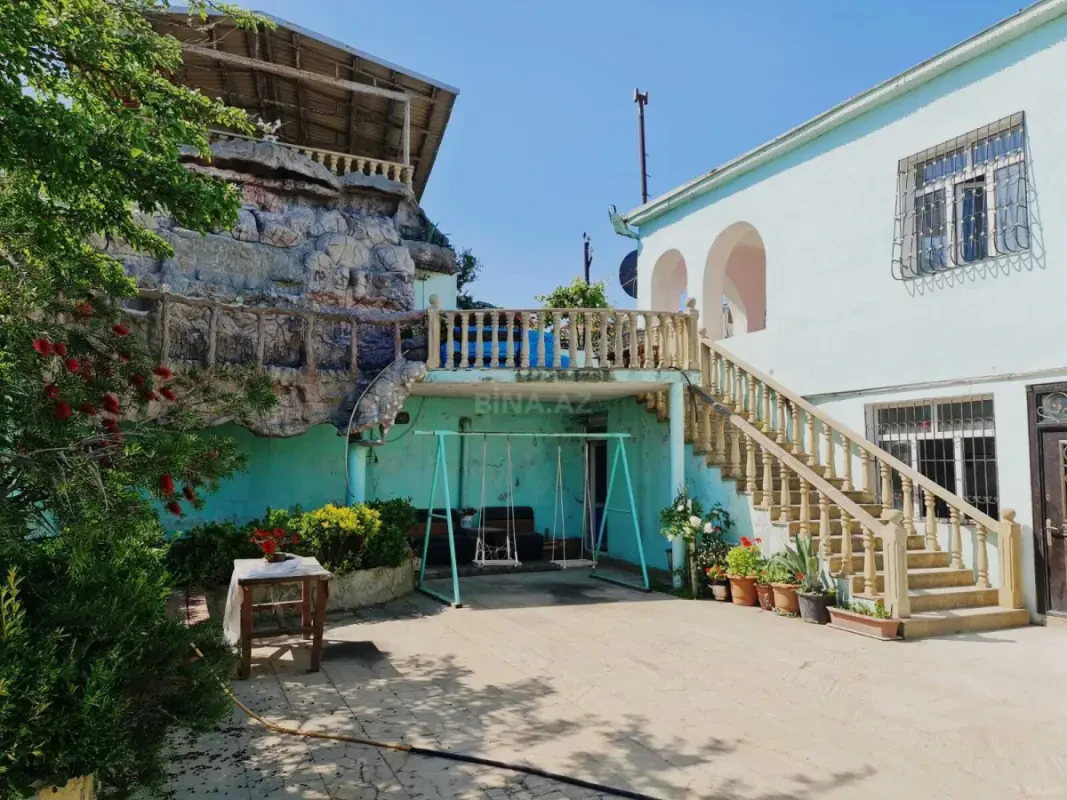 Kirayə verilir 6 otaqlı həyət evi 220 m²