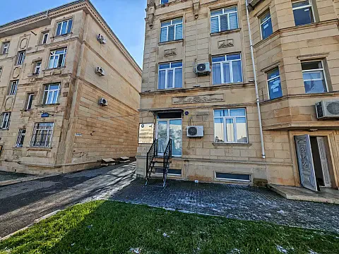 Kirayə verilir obyekt 64 m² — Bakı 64.00 m²