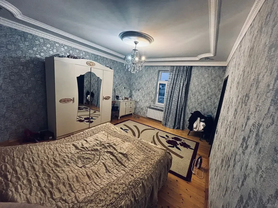 Satılır 4 otaqlı həyət evi 100 m²