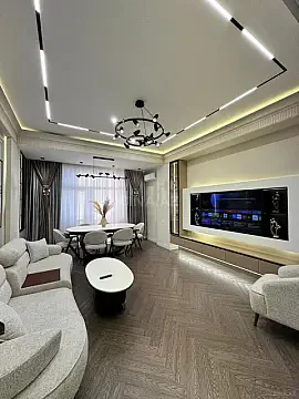 Satılır 3 otaqlı mənzil 135 m² — Bakı, Nizami 3 otaq 135.00 m²
