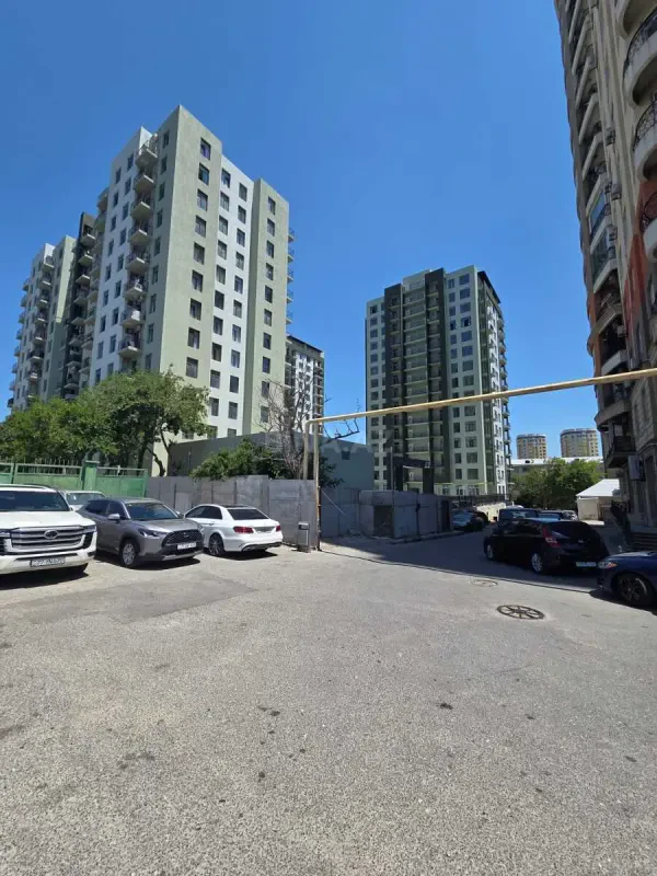 Satılır 2 otaqlı mənzil 73.3 m²