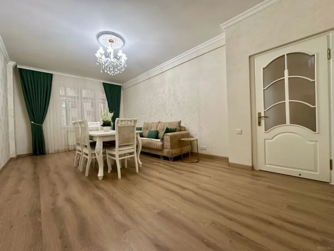 Kirayə verilir 2 otaqlı mənzil 80 m²