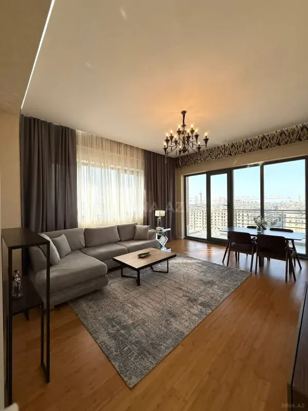 Kirayə verilir 3 otaqlı mənzil 120 m²