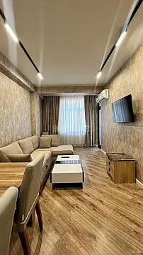 Satılır 1 otaqlı mənzil 50 m² — Bakı, İnşaatçılar 1 otaq 50.00 m²