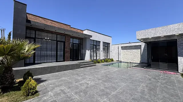 Satılır 4 otaqlı həyət evi 180 m² — Bakı, Mərdəkan 4 otaq 180.00 m²