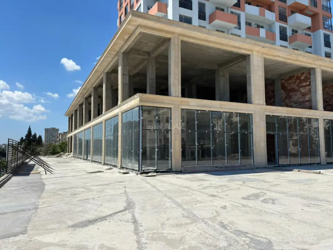 Kirayə verilir obyekt 1400 m²