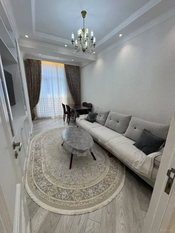 Kirayə verilir 2 otaqlı mənzil 55 m²