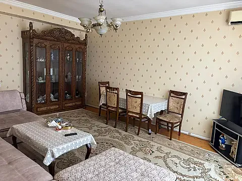 Satılır 3 otaqlı mənzil 65 m² — Bakı, Həzi Aslanov qəs. 3 otaq 65.00 m²