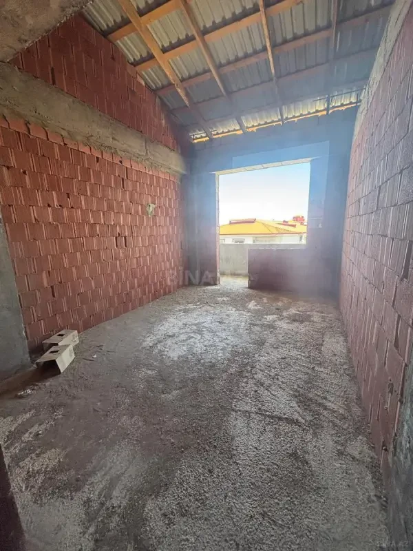 Satılır 1 otaqlı mənzil 62.3 m²