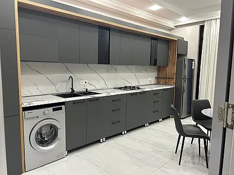 Kirayə verilir 3 otaqlı mənzil 110 m² — Bakı 3 otaq 110.00 m²