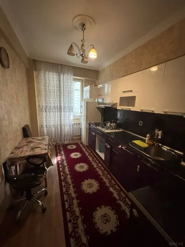 Kirayə verilir 2 otaqlı mənzil 60 m²