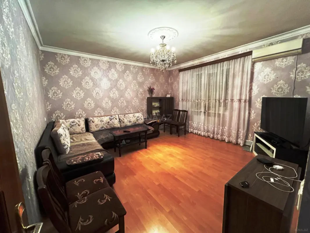 Satılır 3 otaqlı mənzil 83 m²