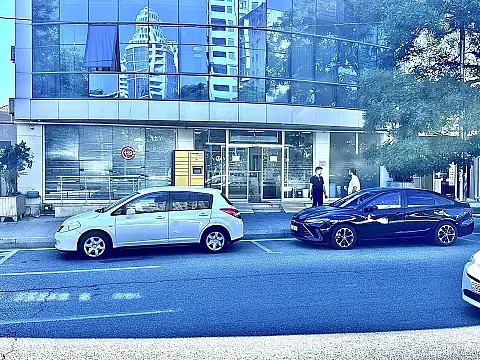 Kirayə verilir obyekt 500 m² — Bakı, İnşaatçılar 500.00 m²
