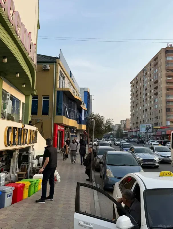 Kirayə verilir obyekt 160 m²