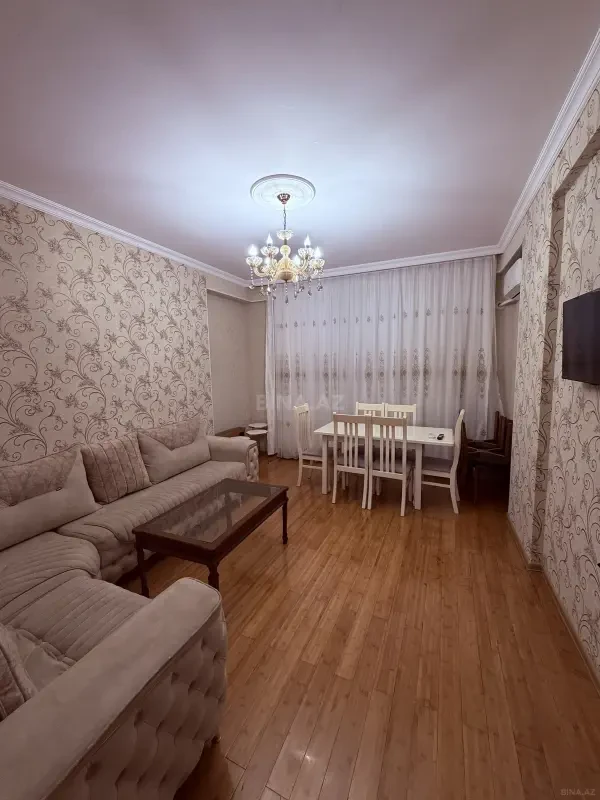 Kirayə verilir 2 otaqlı mənzil 65 m²