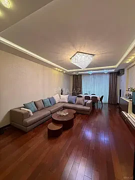 Satılır 4 otaqlı mənzil 175 m² — Bakı 4 otaq 175.00 m²