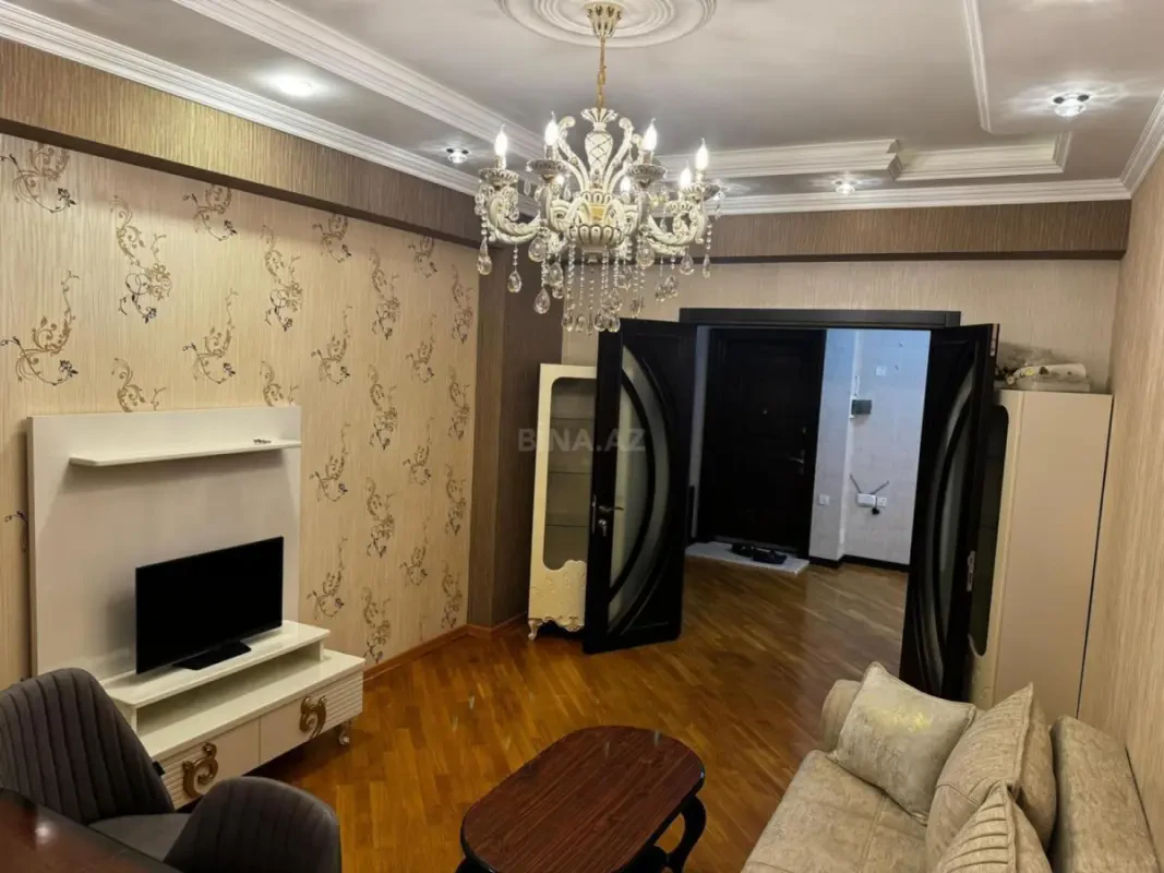 Kirayə verilir 3 otaqlı mənzil 125 m²