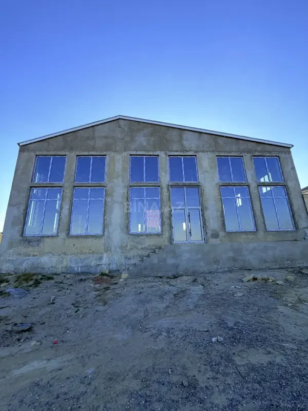Kirayə verilir obyekt 1000 m²
