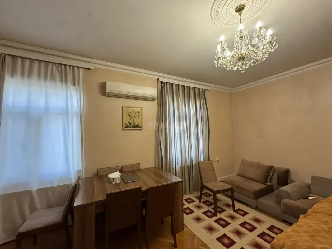 Satılır 3 otaqlı mənzil 90 m²