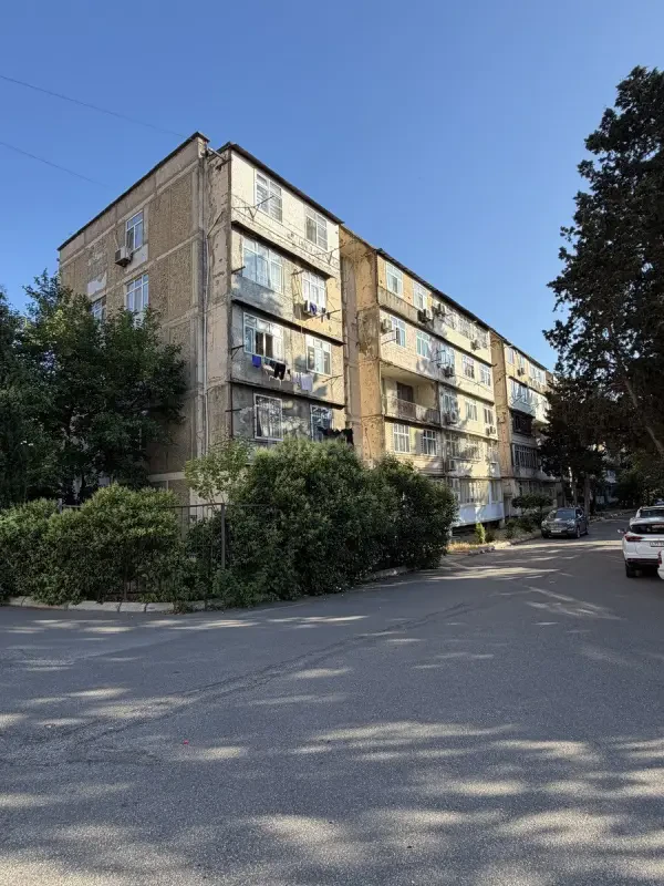 Satılır 2 otaqlı mənzil 60 m²