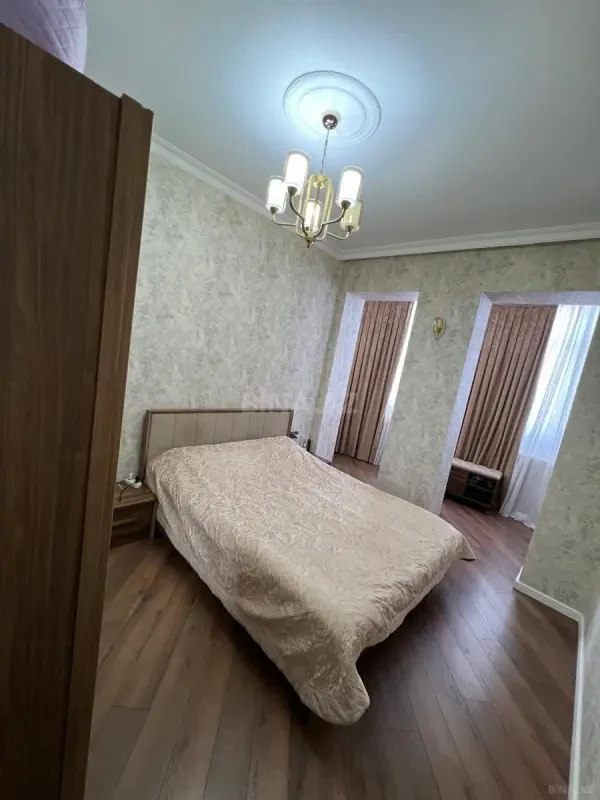 Satılır 3 otaqlı mənzil 107 m²