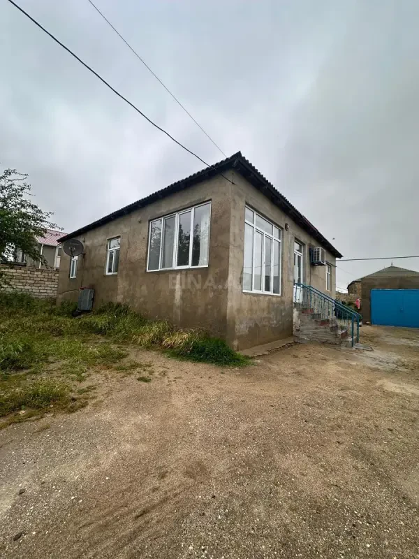 Satılır 6 otaqlı həyət evi 150 m²