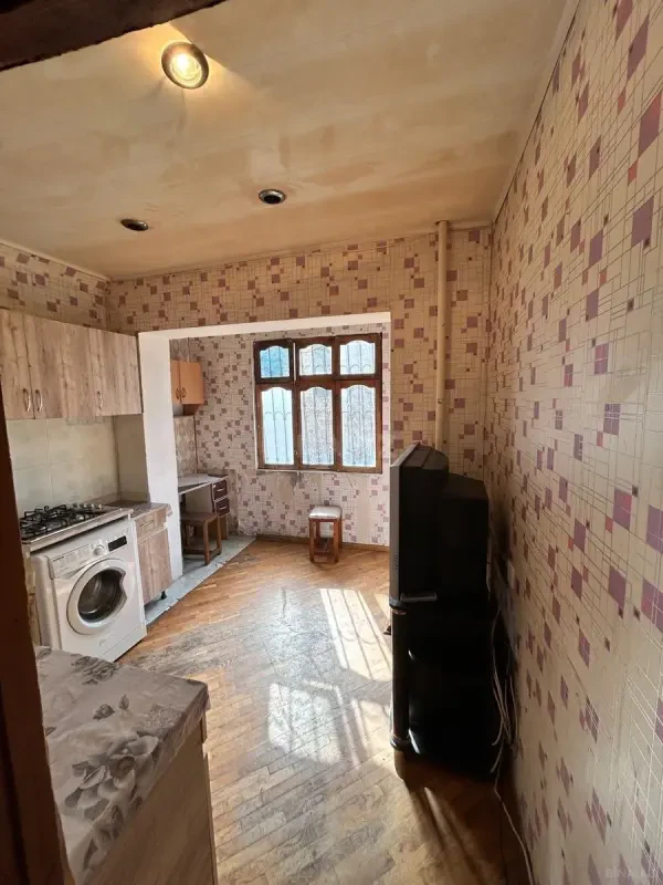 Satılır 2 otaqlı mənzil 58 m²