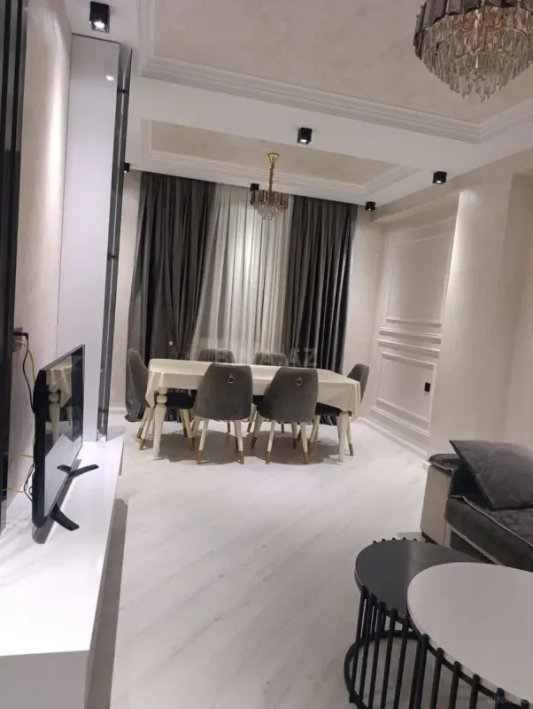Kirayə verilir 3 otaqlı mənzil 100 m²