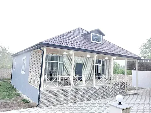 Kirayə verilir 4 otaqlı həyət evi 160 m² — Quba 4 otaq 160.00 m²