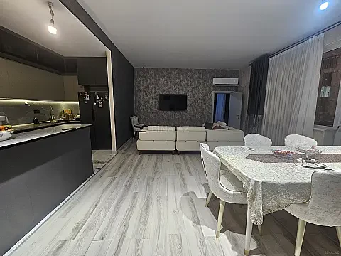 Satılır 3 otaqlı mənzil 88 m² — Bakı 3 otaq 88.00 m²