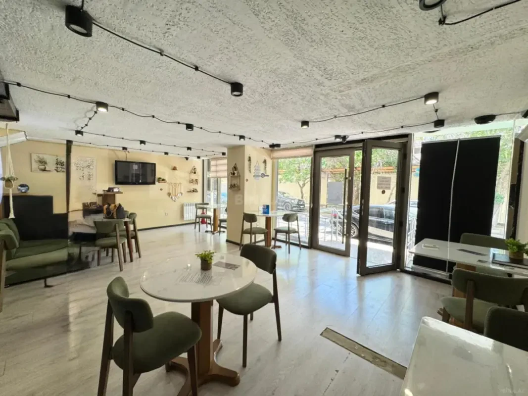 Kirayə verilir obyekt 270 m²