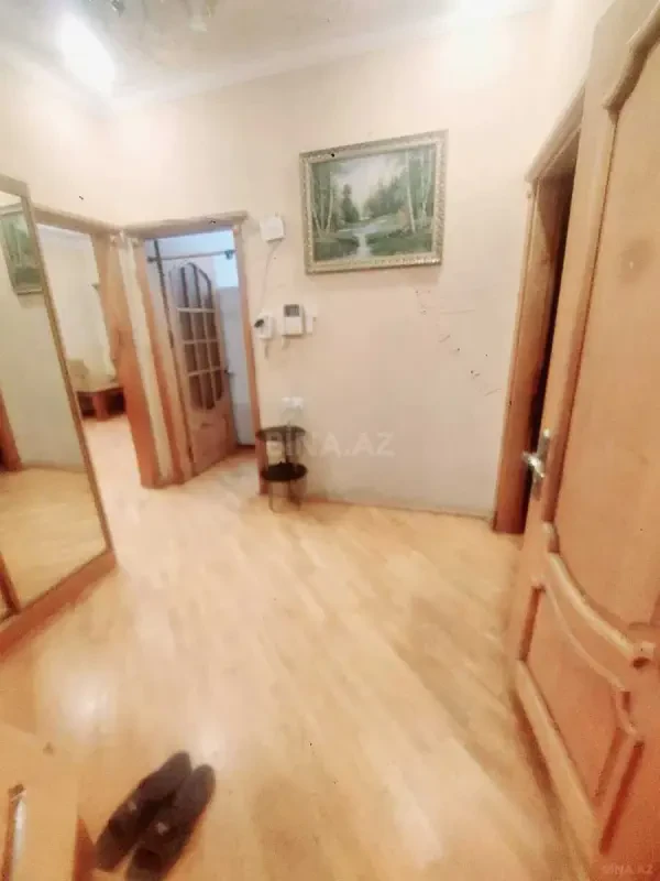 Kirayə verilir 2 otaqlı mənzil 85 m²