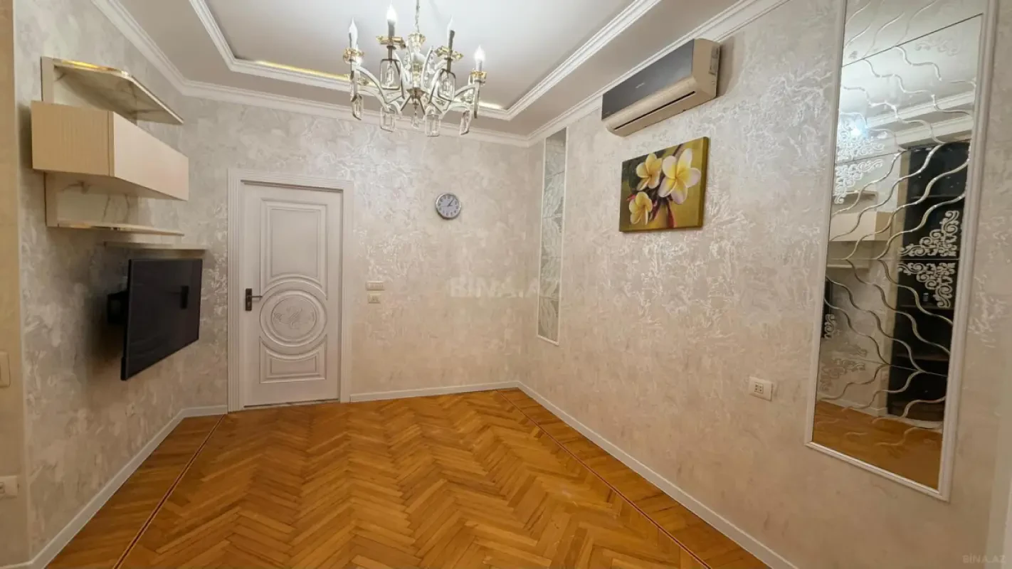 Satılır 3 otaqlı mənzil 65 m²