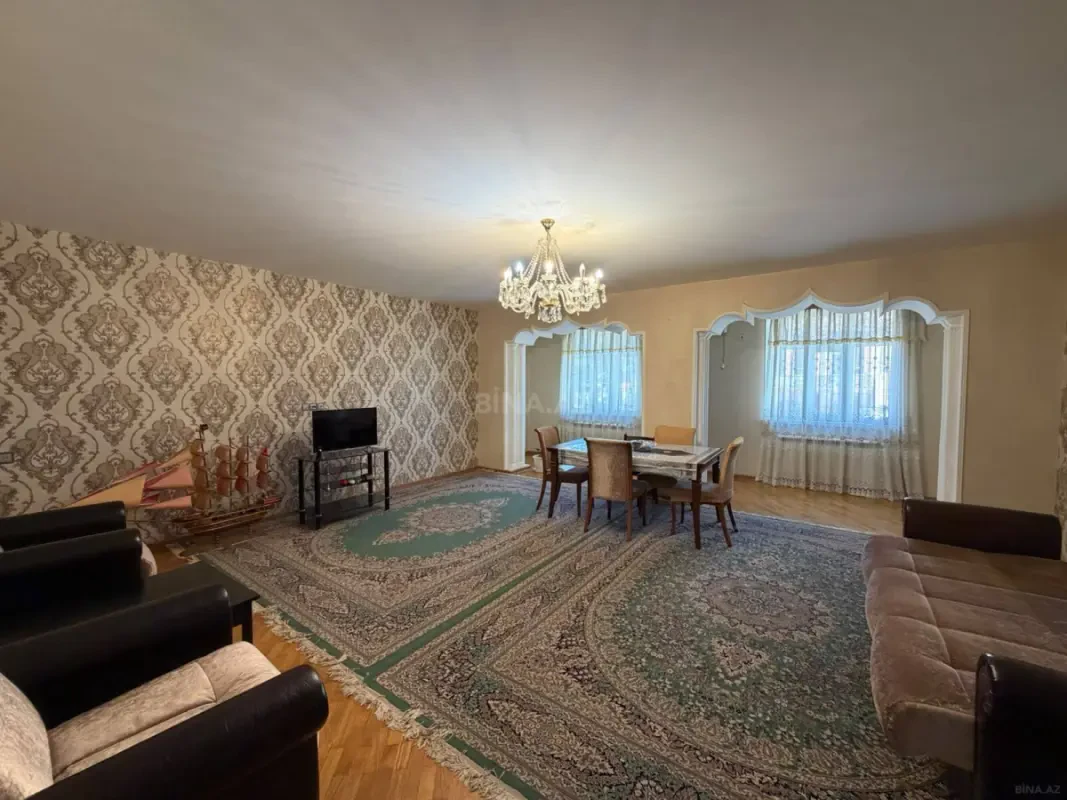 Satılır 4 otaqlı mənzil 110 m²