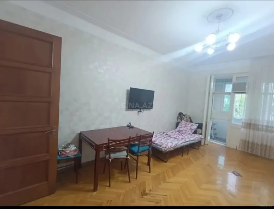 Kirayə verilir 2 otaqlı mənzil 60 m²
