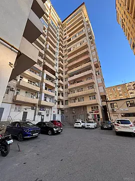 Satılır 3 otaqlı mənzil 120 m² — Bakı, Həzi Aslanov qəs. 3 otaq 120.00 m²