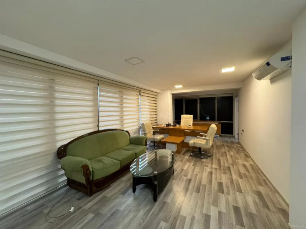 Kirayə verilir 7 otaqlı ofis 180 m²