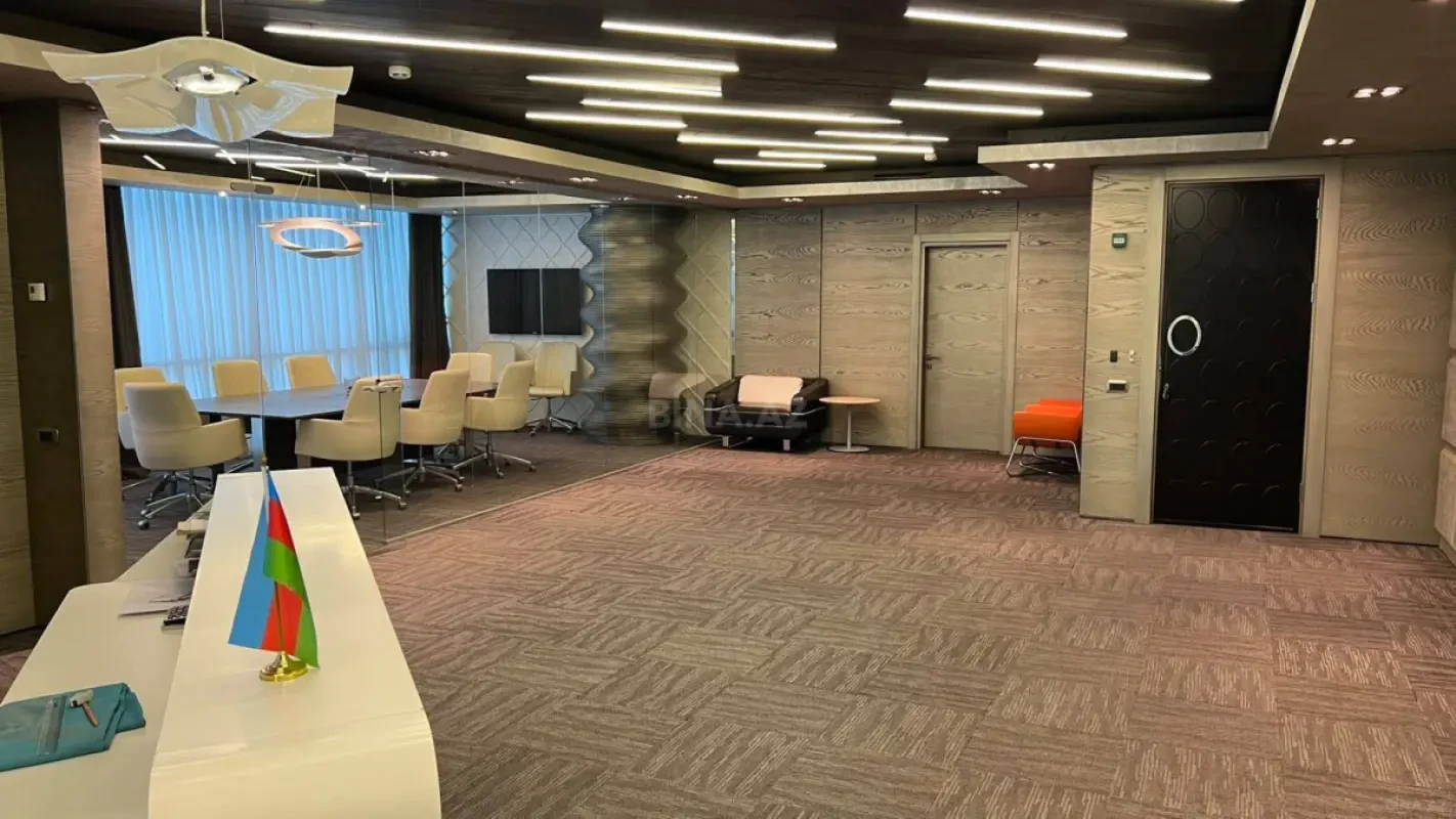 Kirayə verilir 8 otaqlı ofis 340 m²