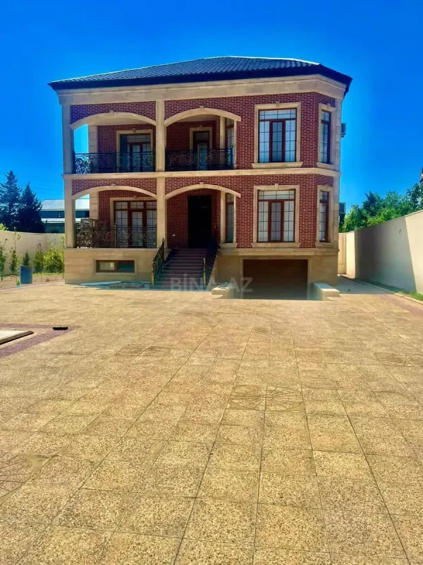 Satılır 6 otaqlı həyət evi 300 m²