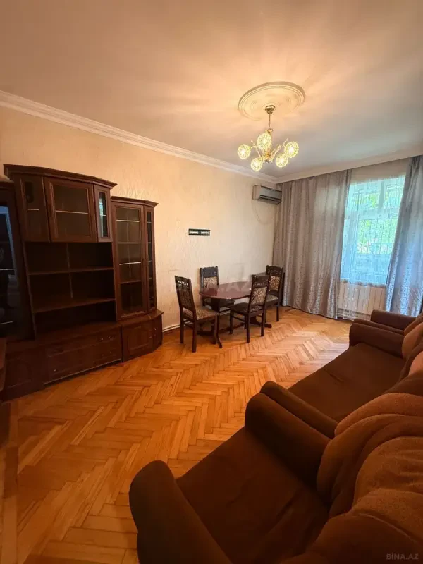 Kirayə verilir 2 otaqlı mənzil 60 m²