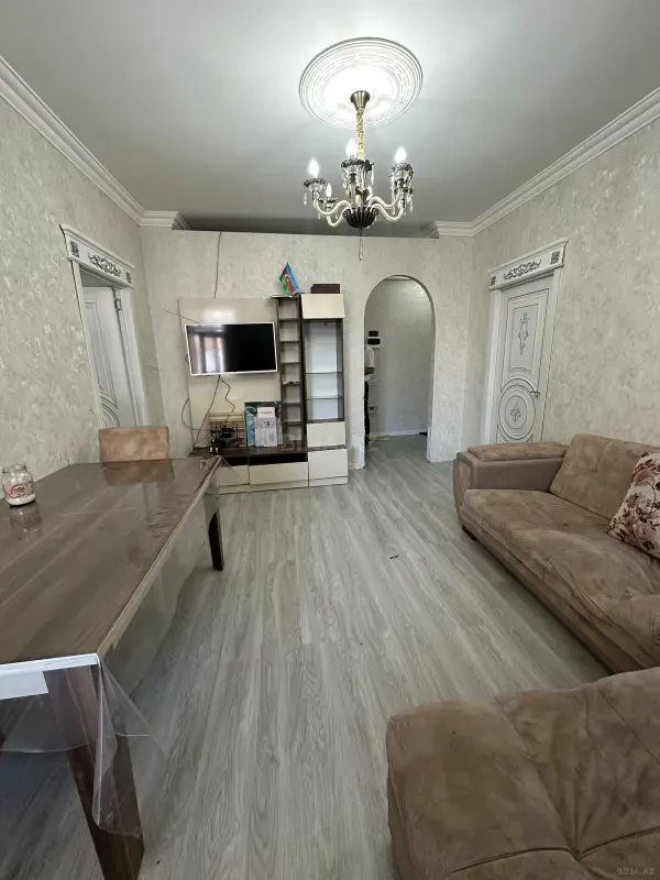Kirayə verilir 2 otaqlı mənzil 60 m²