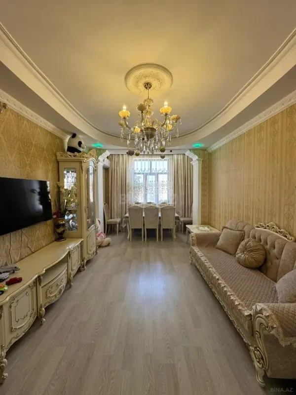 Satılır 2 otaqlı mənzil 77 m²